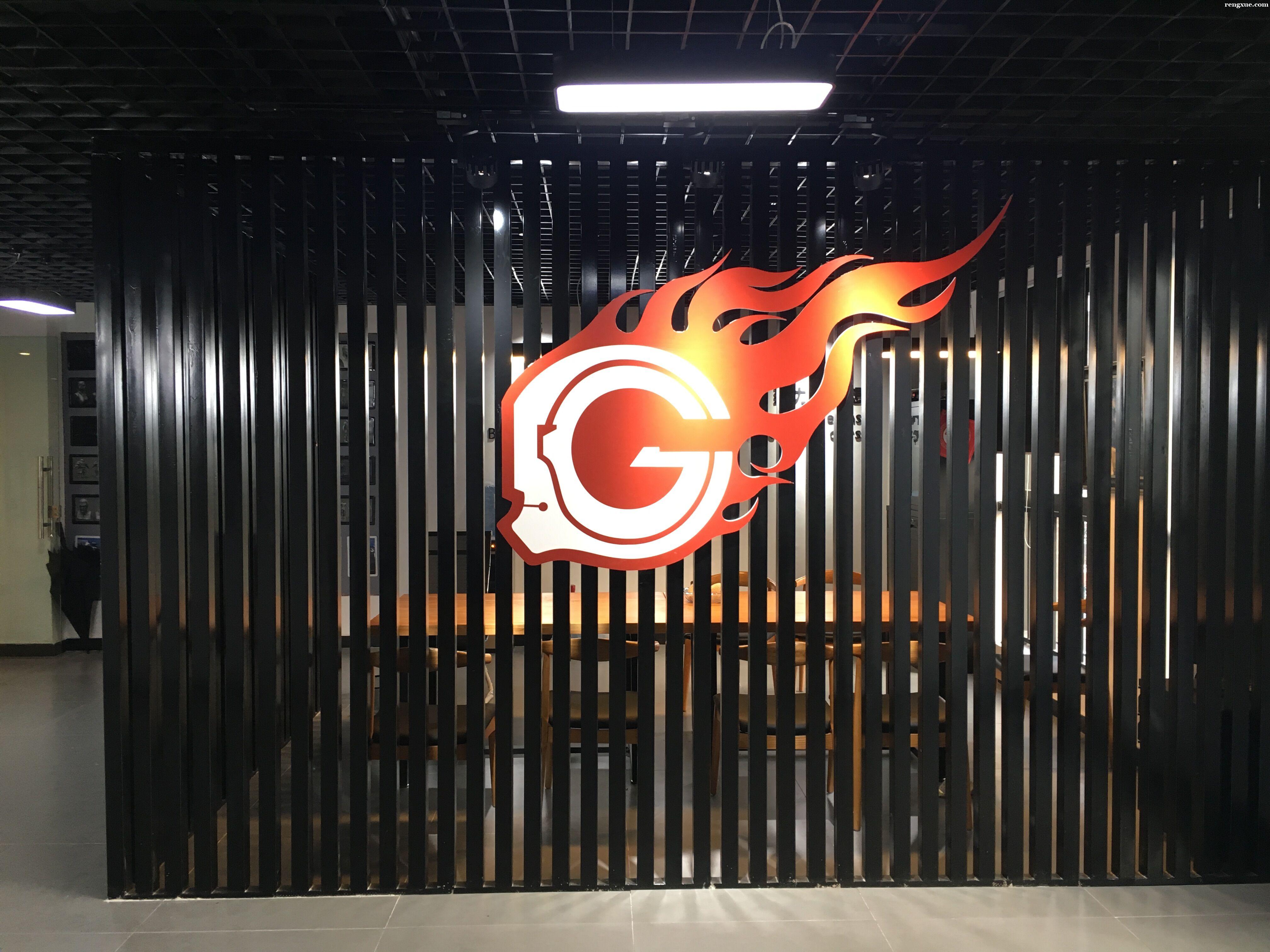 ���ݻ���ɽ��ˇ����